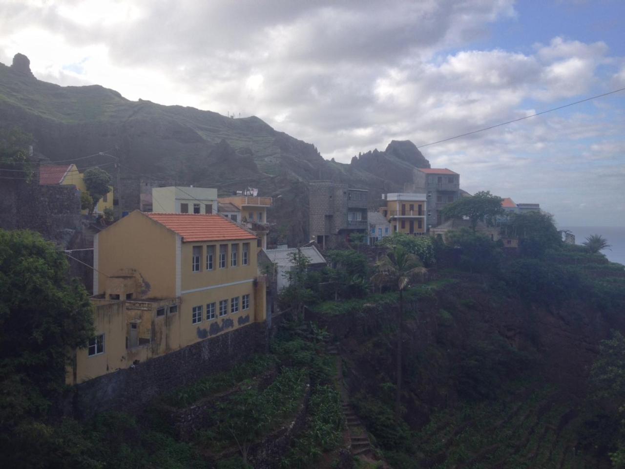 Sissi'S B&B Ponta Do Sol Eksteriør billede